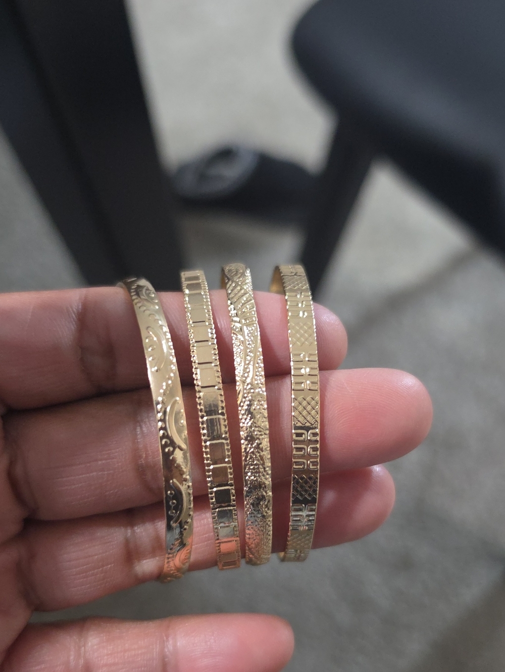 SHEIN Gold Patterned Stackable Bangle Bracelet Set